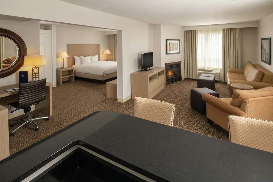 DoubleTree by Hilton Portland - Tigard hotel detail image 6