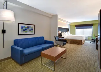 Holiday Inn Express & Suites Smyrna by IHG hotel thumbnail 5