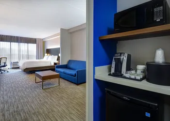 Holiday Inn Express & Suites Smyrna by IHG hotel thumbnail 8