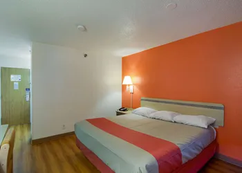 Motel 6 Waukegan, IL hotel thumbnail 8