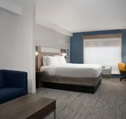 Holiday Inn Express & Suites Alexandria - Fort Belvoir by IHG hotel detail image 5