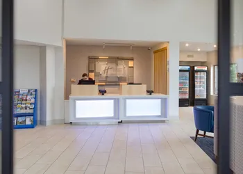 Holiday Inn Express & Suites Hood River by IHG hotel thumbnail 2
