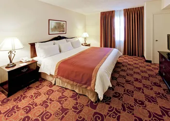 Hawthorn Suites by Wyndham Louisville East hotel thumbnail 7