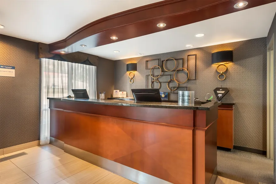 Best Western Plus Calgary Centre Inn hotel detail image 2