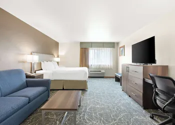 Best Western West Towne Suites hotel thumbnail 8