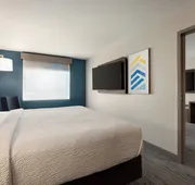 Holiday Inn Express Hotel & Suites Edmond by IHG hotel detail image 5