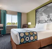 Super 8 by Wyndham Sioux Falls hotel detail image 4