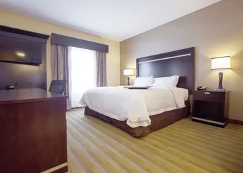 Hampton Inn & Suites Toledo/Westgate hotel thumbnail 6