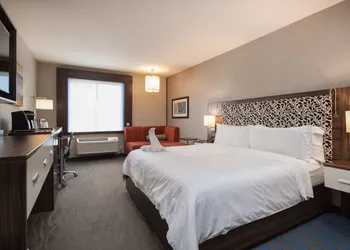 Holiday Inn Express Redwood City-Central by IHG hotel thumbnail 6