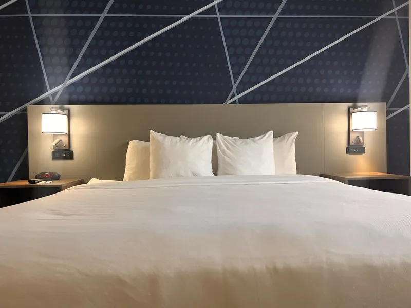 Comfort Suites Louisville Airport hotel detail image 6