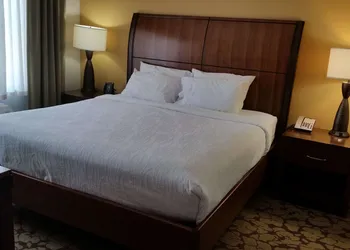 Hilton Garden Inn Olathe hotel thumbnail 5