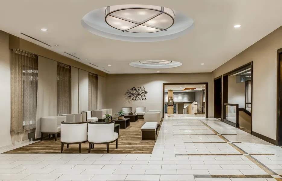 Crowne Plaza Chicago Ohare Hotel & Conf Ctr by IHG hotel detail image 2