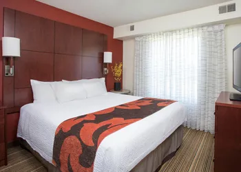 Primestay Extended Suites hotel thumbnail 3
