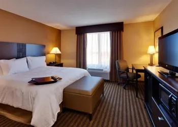 Hampton Inn & Suites Fresno-Northwest hotel thumbnail 4