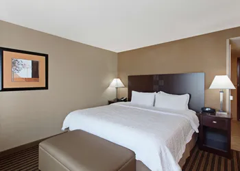 Hampton Inn & Suites Fresno-Northwest hotel thumbnail 7