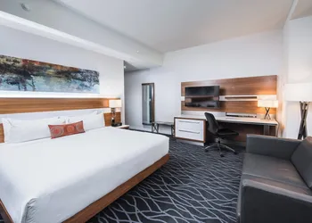 Delta Hotels by Marriott Waterloo hotel thumbnail 7