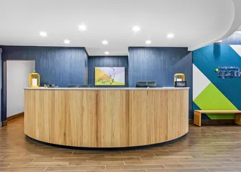 Spark by Hilton Cincinnati Fairfield hotel thumbnail 4