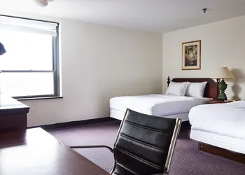 McLure Inn and Suites hotel thumbnail 8