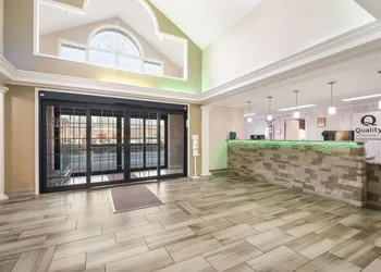 Quality Inn Alcoa Knoxville hotel thumbnail 2