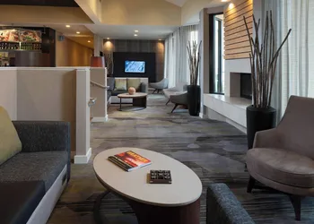 Courtyard by Marriott St Louis Creve Coeur hotel thumbnail 2