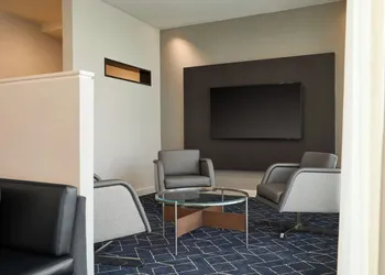 Courtyard by Marriott St Louis Creve Coeur hotel thumbnail 4