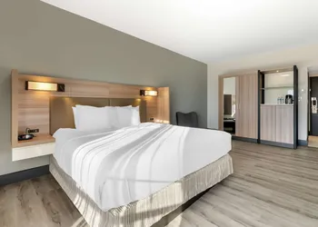 Best Western Plus Atlanta Airport-East hotel thumbnail 4
