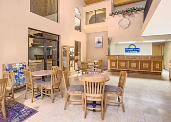 Days Inn & Suites by Wyndham Red Rock-Gallup hotel thumbnail 2