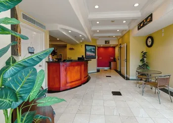 Gateway Inn & Suites San Francisco SFO Airport hotel thumbnail 2