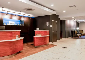 Courtyard by Marriott Columbus Airport hotel thumbnail 7