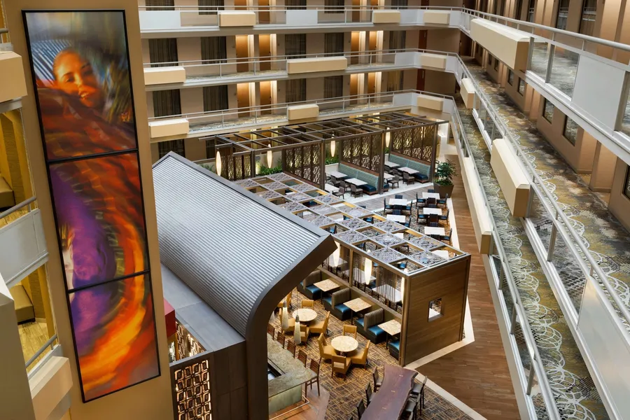 Embassy Suites by Hilton San Antonio Airport hotel detail image 2
