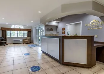Microtel Inn & Suites By Wyndham Sylva Dillsboro Area hotel thumbnail 3