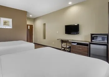 Microtel Inn & Suites By Wyndham Sylva Dillsboro Area hotel thumbnail 7