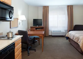 Candlewood Suites Columbus Fort Benning by IHG hotel thumbnail 2