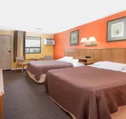 Howard Johnson by Wyndham Niagara Falls hotel detail image 3
