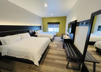 Holiday Inn Express & Suites Salinas by IHG hotel thumbnail 4