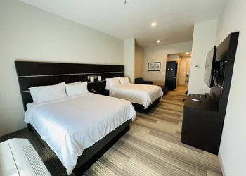 Holiday Inn Express & Suites Salinas by IHG hotel thumbnail 8
