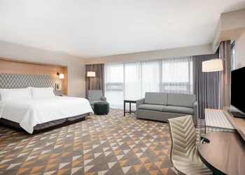 Holiday Inn Toronto Airport East by IHG hotel thumbnail 3