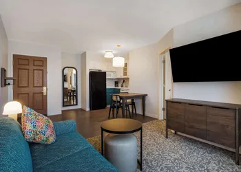 Sonesta ES Suites Portland Vancouver 41st Street hotel thumbnail 8