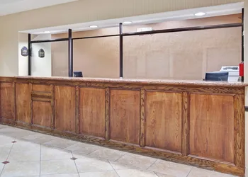 Super 8 by Wyndham IAH West/Greenspoint hotel thumbnail 3