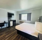 SureStay by Best Western Fresno Central hotel detail image 4