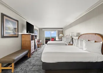 Surf & Sand Lodge hotel thumbnail 3