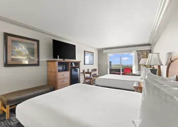 Surf & Sand Lodge hotel thumbnail 4