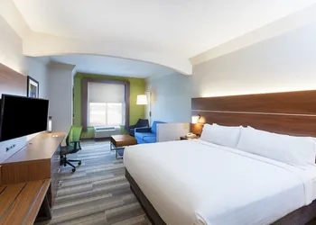 Holiday Inn Express & Suites Houston - Memorial Park Area by IHG hotel thumbnail 8