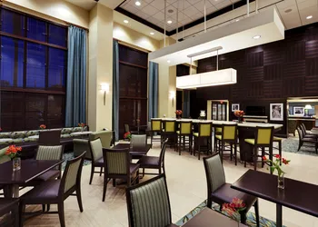 Hampton Inn & Suites Mahwah hotel thumbnail 4