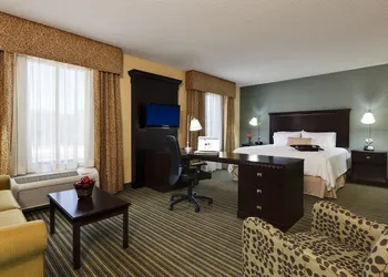 Hampton Inn & Suites Mahwah hotel thumbnail 5