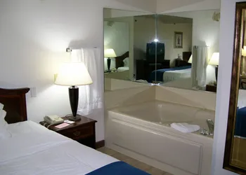 Holiday Inn Express & Suites Alliance by IHG hotel thumbnail 3