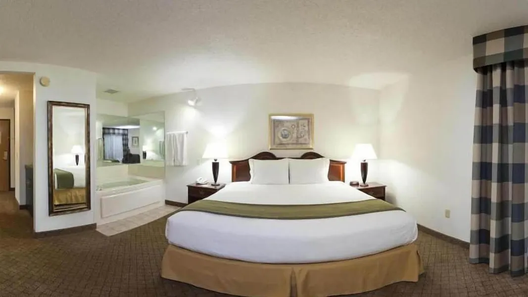 Holiday Inn Express & Suites Alliance by IHG hotel detail image 6