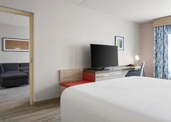 Hilton Garden Inn Albuquerque Airport hotel thumbnail 8