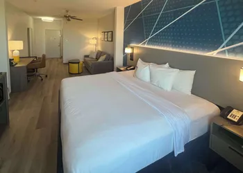 Comfort Suites San Angelo near University hotel thumbnail 8