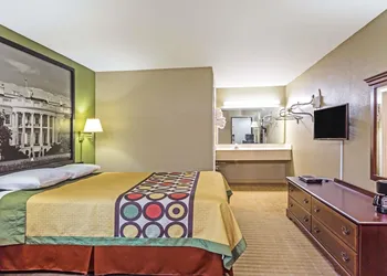 Super 8 by Wyndham Jessup/Baltimore Area hotel thumbnail 2